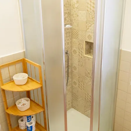 Apartment Casa Nostra Ai Spagnoli Neapel